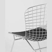 Стул обеденный Bertoia хромированный с черной подушкой 4 шт