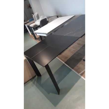 Стол DF208T matte black marble/black 1400(450+450)*900 ЭКСКЛЮЗИВ (Образец из салона) 