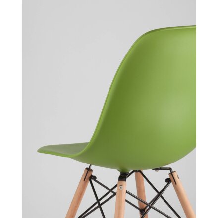 Стул Eames DSW зеленый 