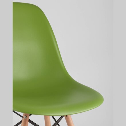 Стул Eames DSW зеленый 