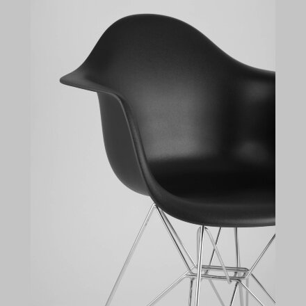 Стул Eames DAR черный, основание хромированный металл, сидение PP пластик 